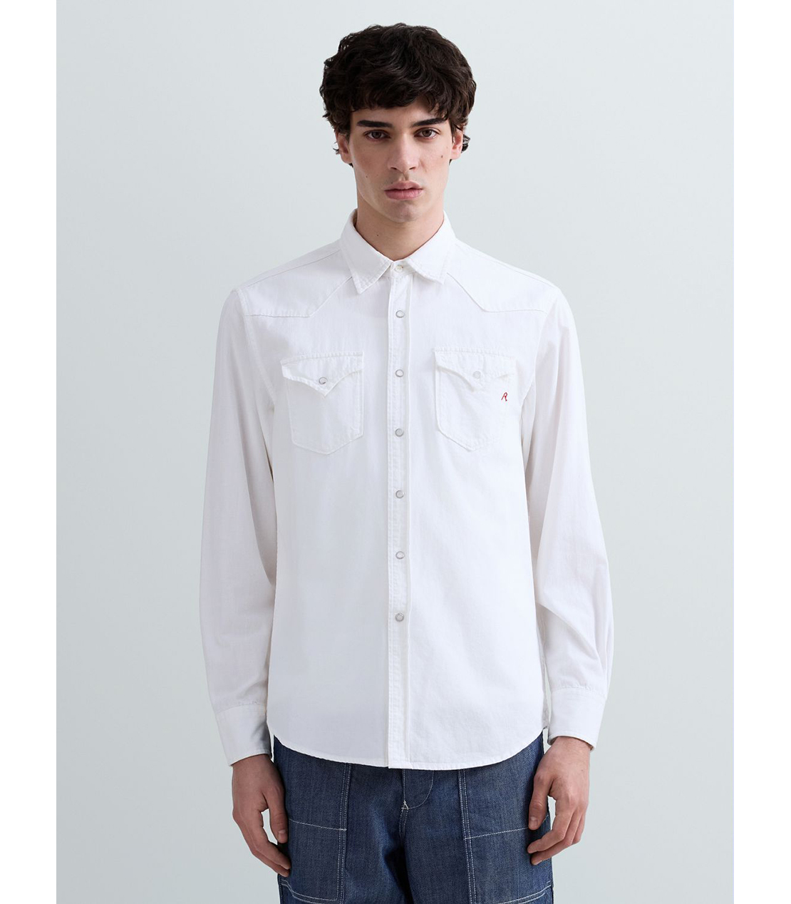 ホワイトデニムシャツ